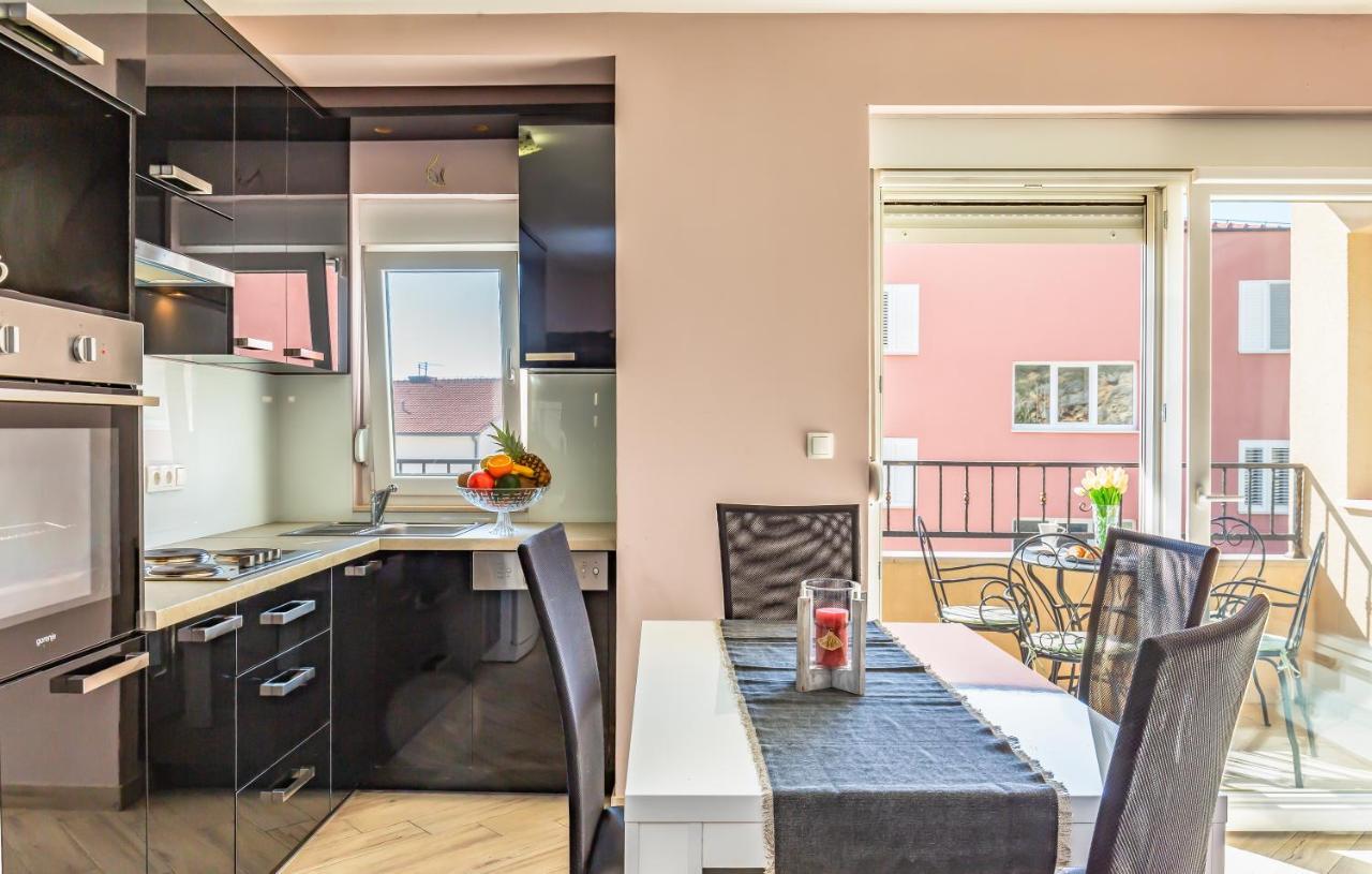 Andela 3 Apartment Макарска Екстериор снимка